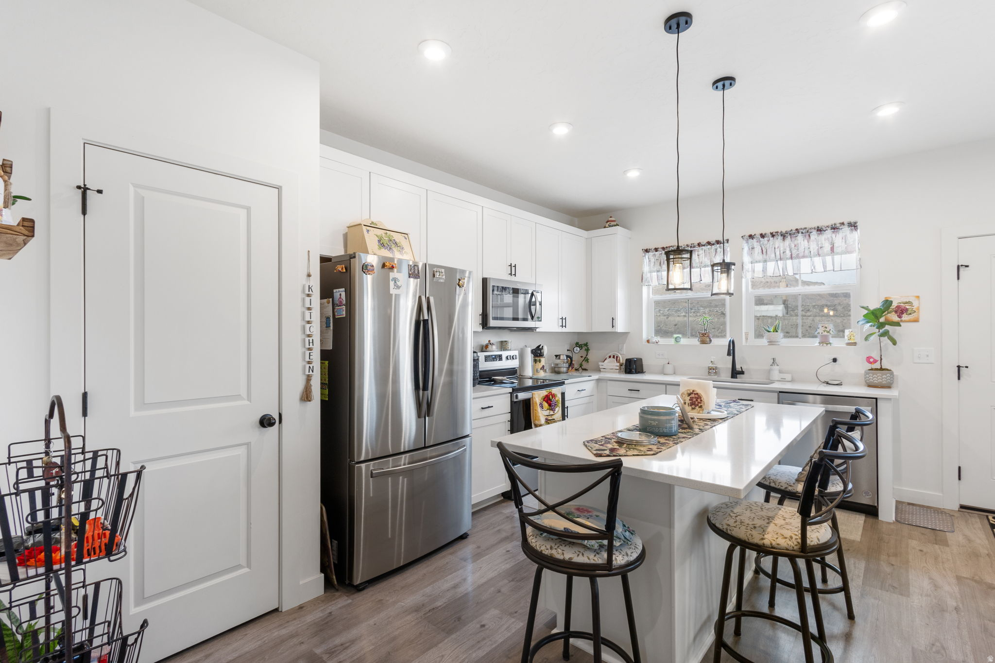 SCENIC MOUNTAIN - Residential