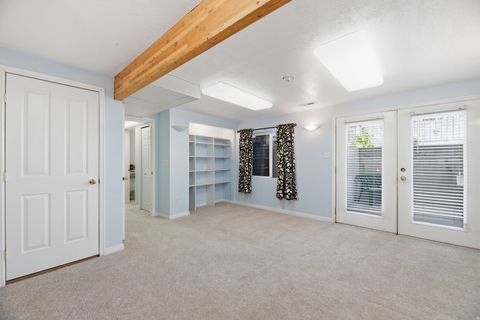 Tiny photo for 6574 S MURRAY BLUFFS DR, Murray, UT 84123 (MLS # 2158267)