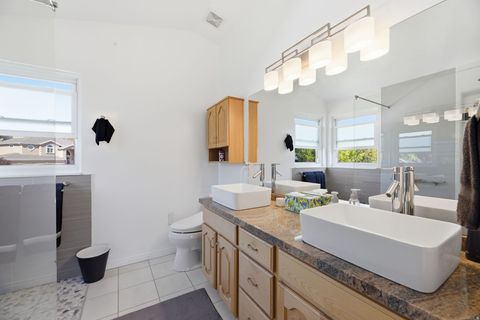 Tiny photo for 6574 S MURRAY BLUFFS DR, Murray, UT 84123 (MLS # 2158267)