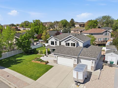 Tiny photo for 6574 S MURRAY BLUFFS DR, Murray, UT 84123 (MLS # 2158267)