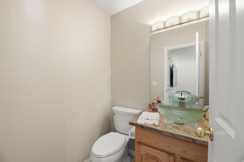 Tiny photo for 6574 S MURRAY BLUFFS DR, Murray, UT 84123 (MLS # 2158267)
