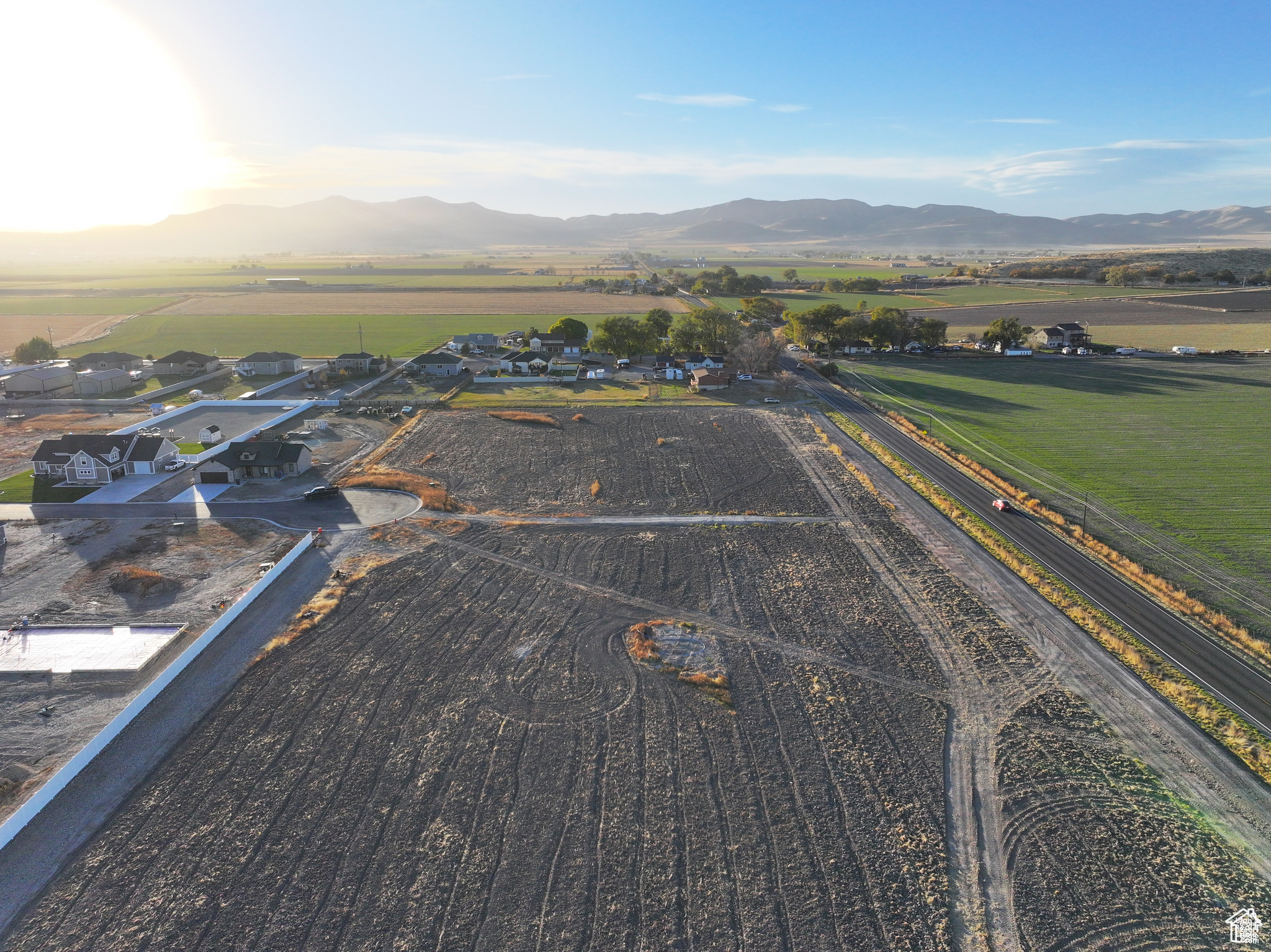 BECKAMS EDGE PHASE 2 - Land