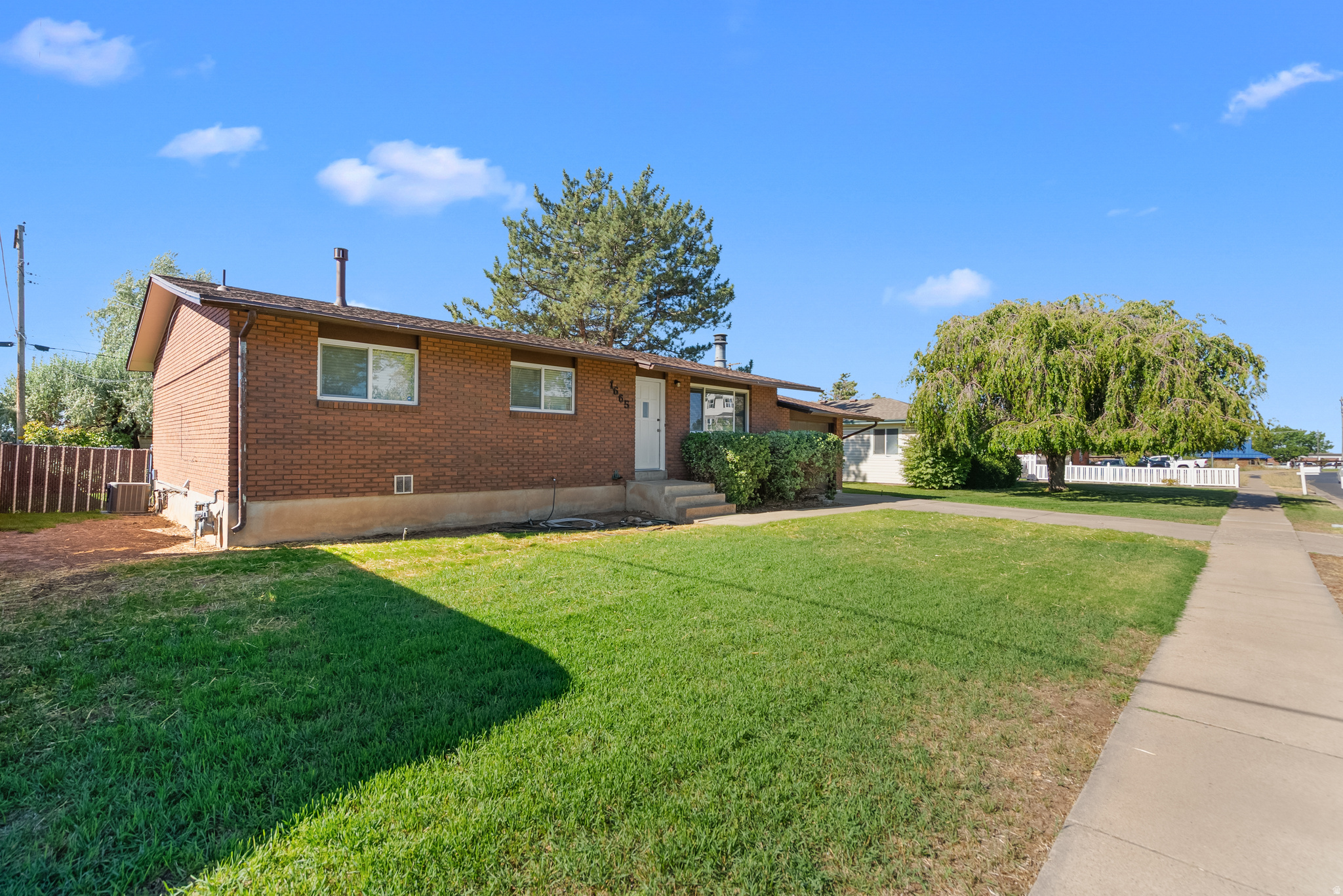 CAMELOT - Residential