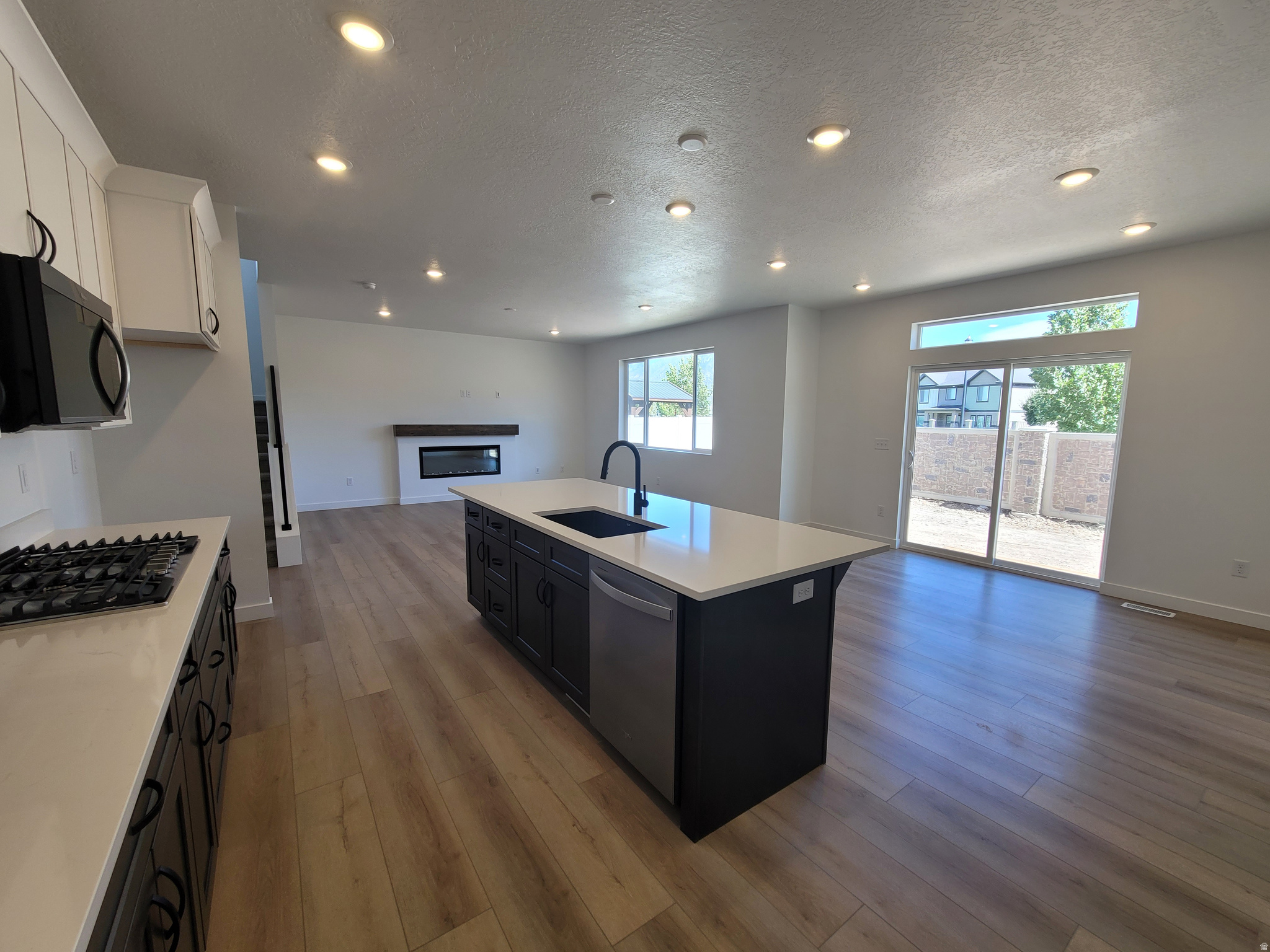 SHELLY ACRES - Residential