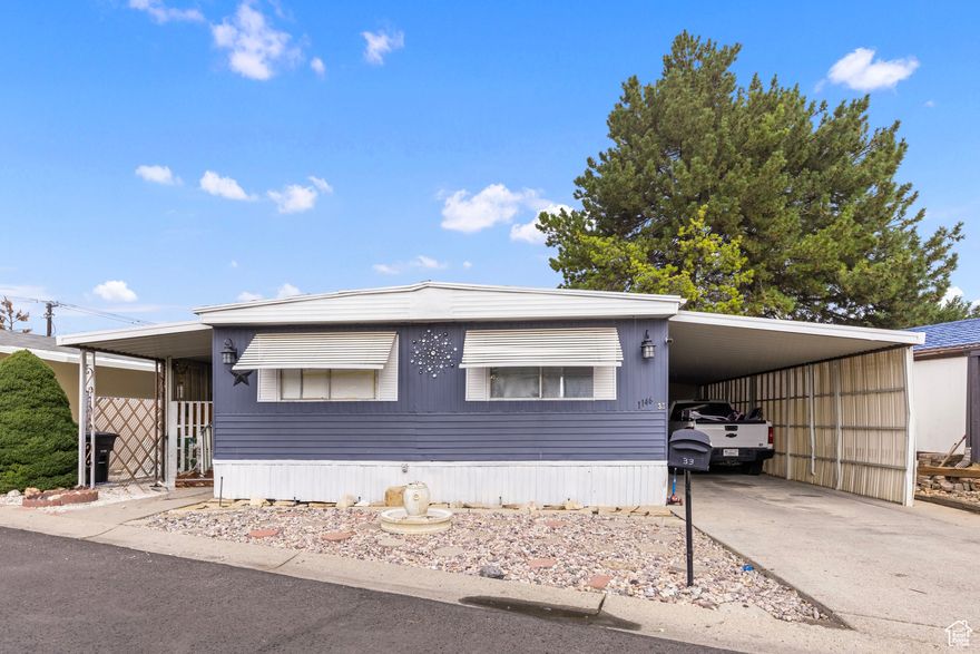 Welcome to Majestic Meadow! This beautiful double-wide Mobile home features *Newer flooring * New Central Air Conditioner(2025) *Backyard. With modern upgrades and plenty of space, this is a must see!