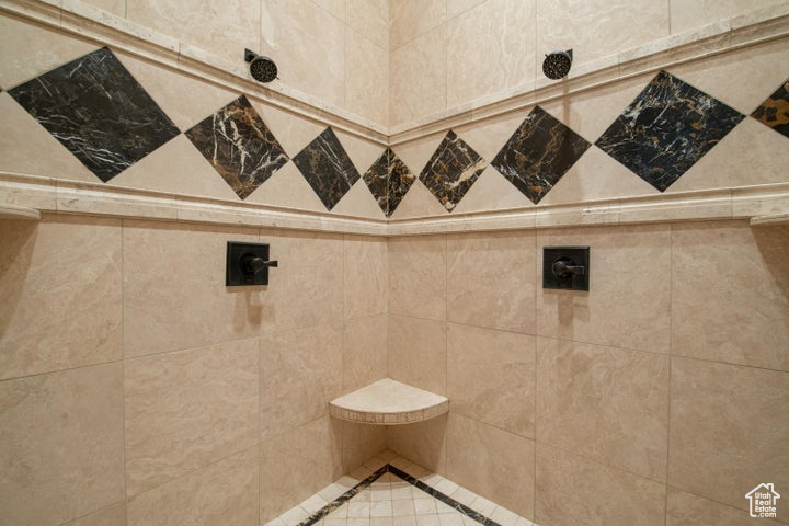 THE HIGHLANDS AT GREEN VALLEY - Residential