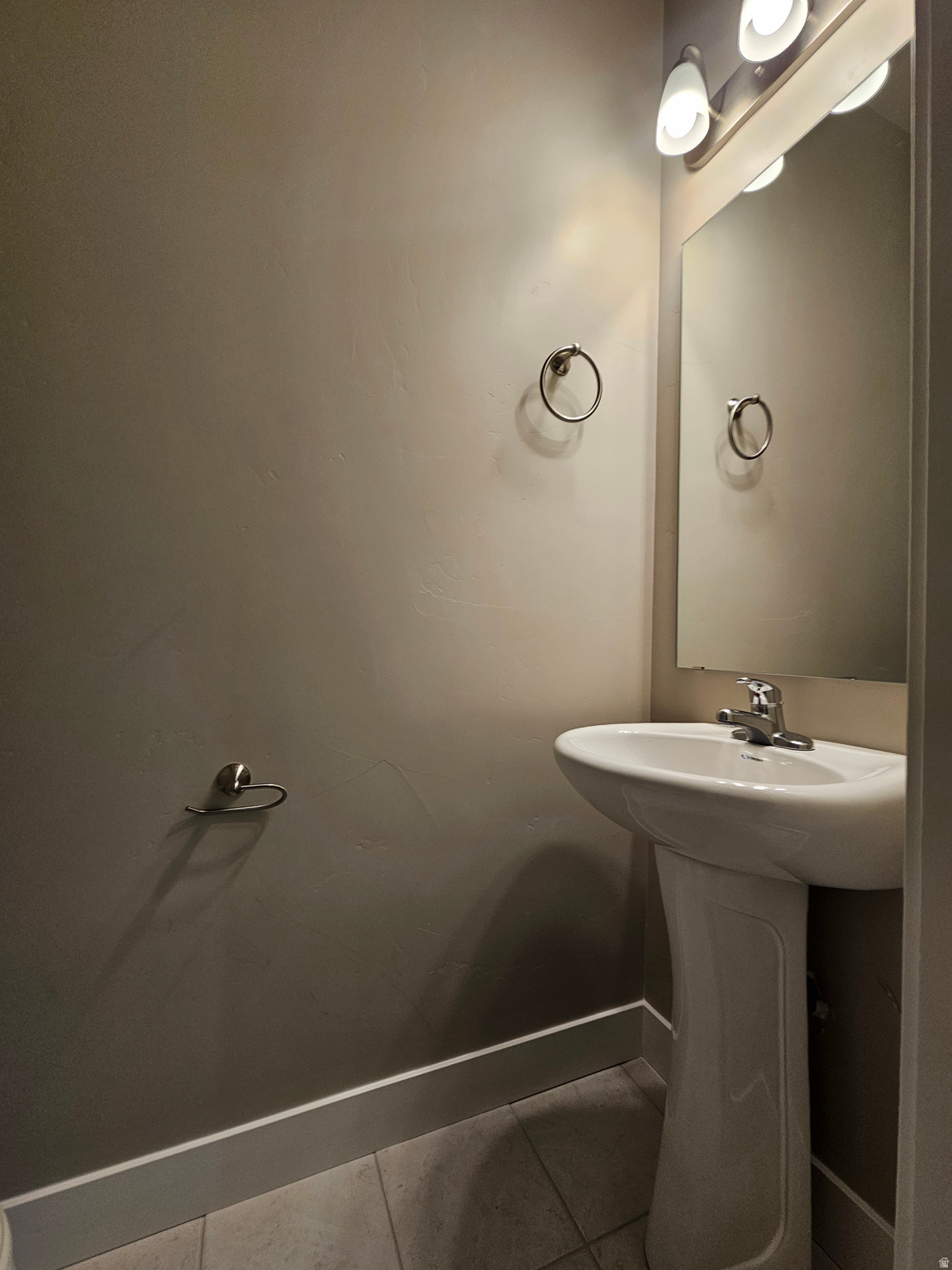 RUSTY RIDGE - Residential