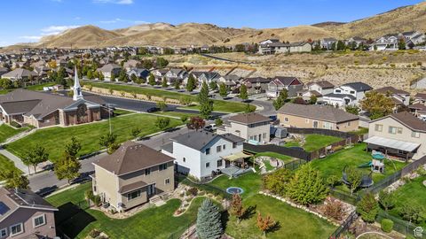 Tiny photo for 2181 W FOX TRAIL DR. Dr, Lehi, UT 84043 (MLS # 2116926)