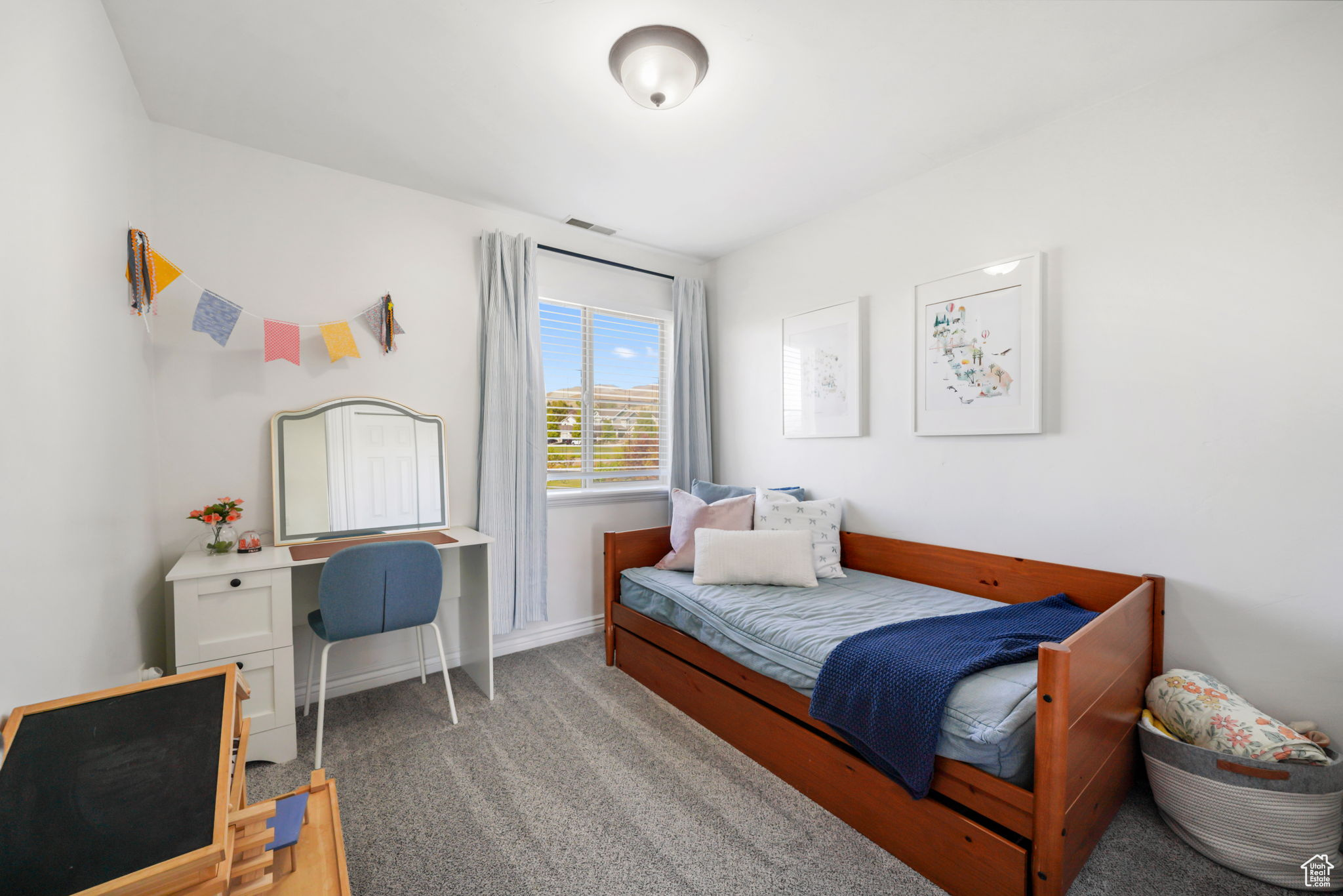 HUNTER CHASE - Residential