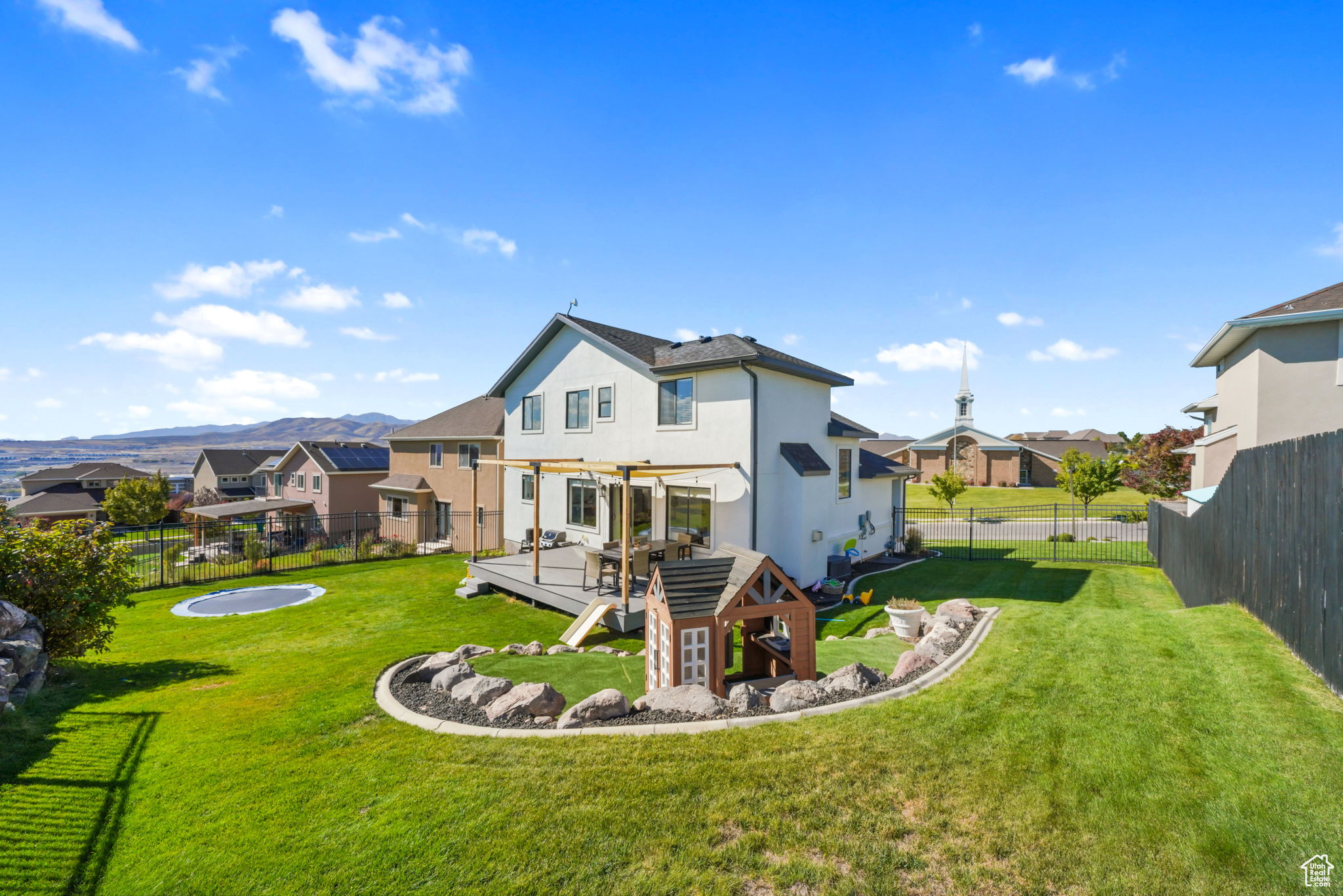 HUNTER CHASE - Residential