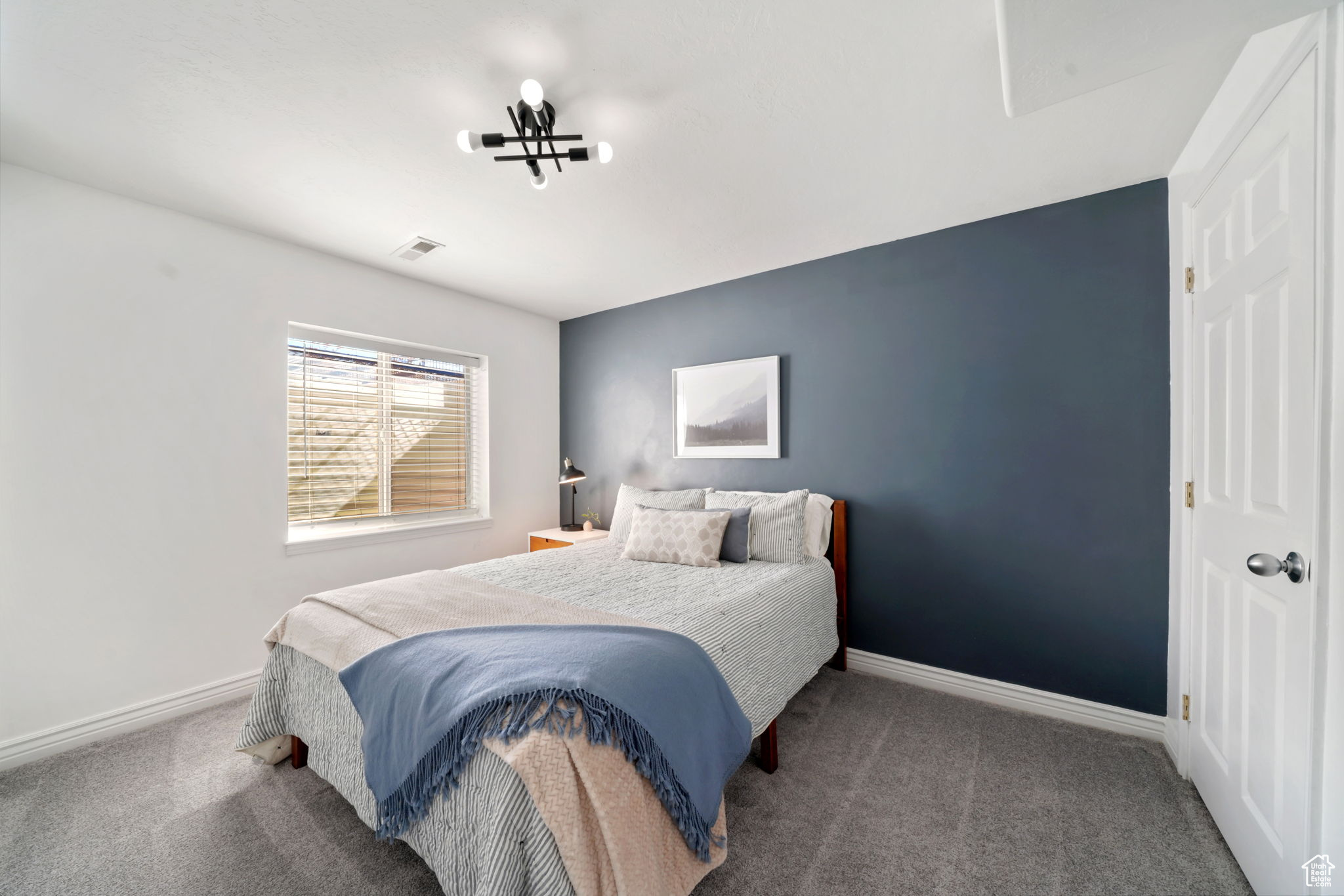 HUNTER CHASE - Residential