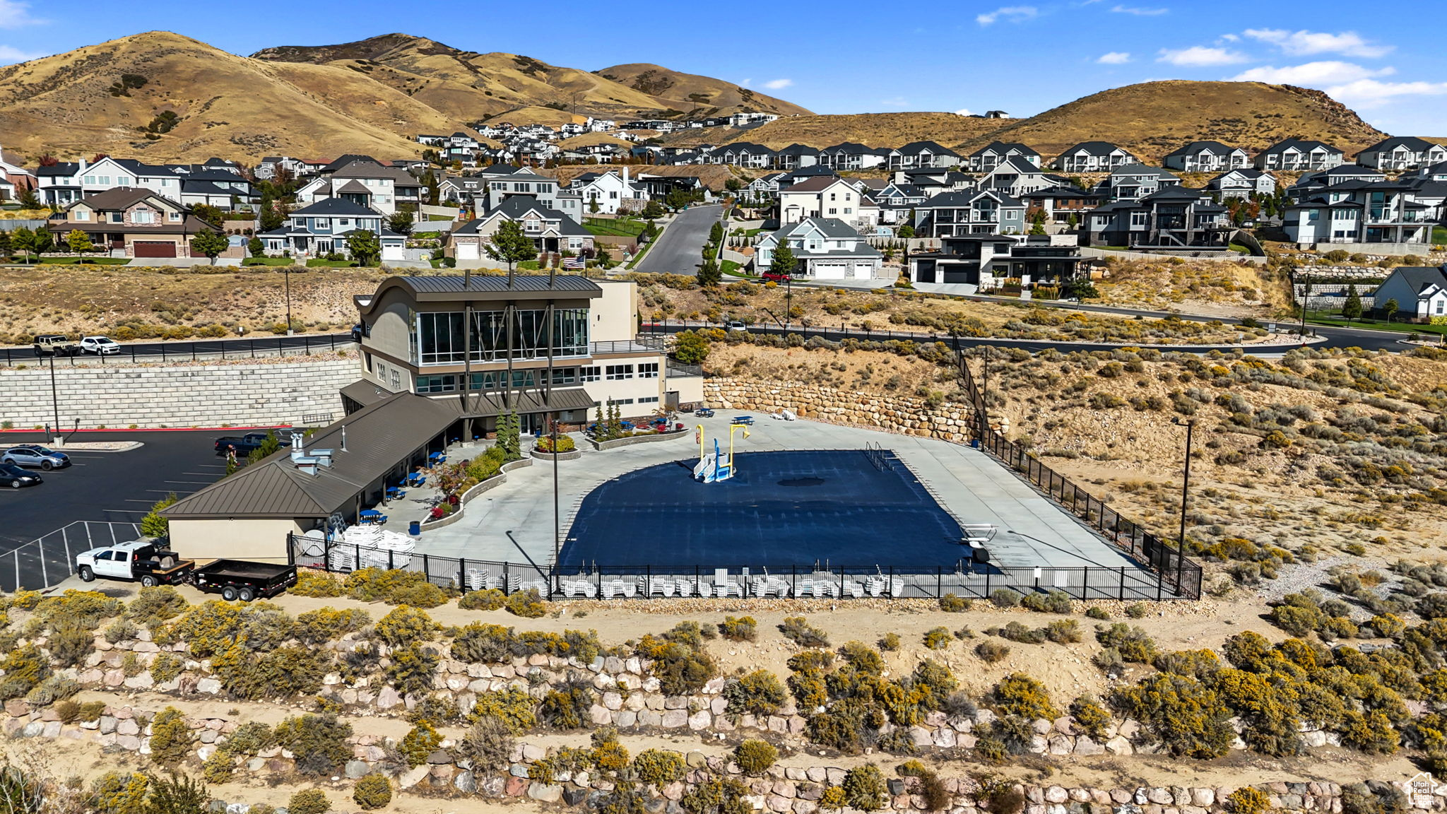 HUNTER CHASE - Residential