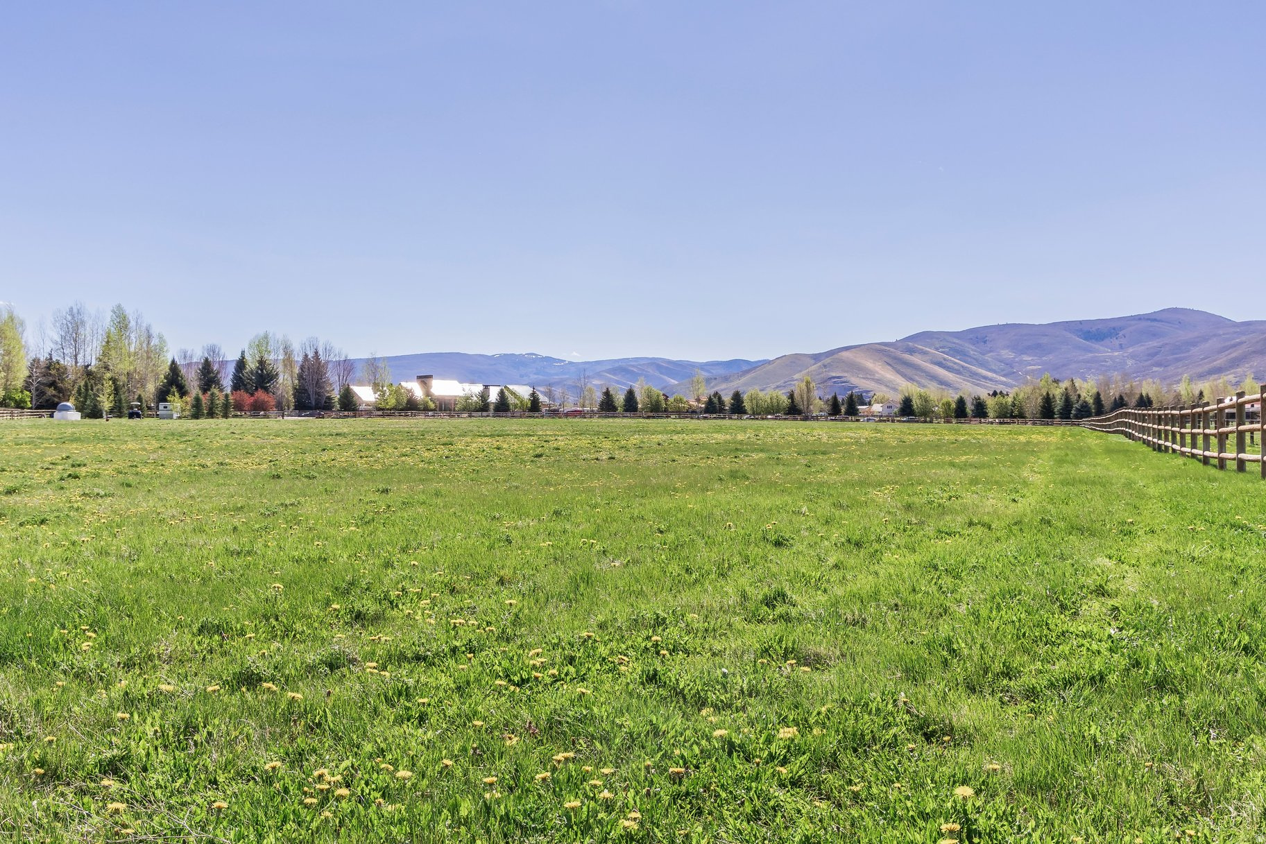 WINTERTON FARMS - Land