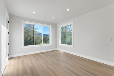 Tiny photo for 82 E 1900 S, Payson, UT 84651 (MLS # 2141919)