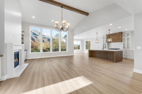 Tiny photo for 82 E 1900 S, Payson, UT 84651 (MLS # 2141919)