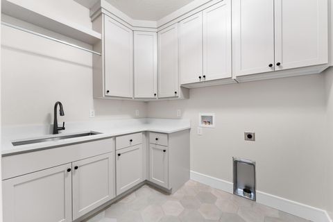 Tiny photo for 82 E 1900 S, Payson, UT 84651 (MLS # 2141919)