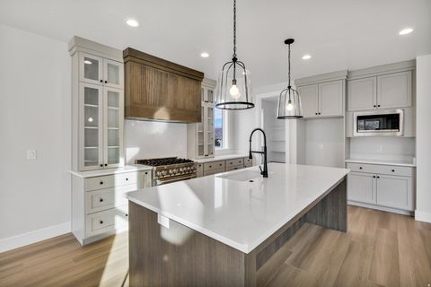 Tiny photo for 82 E 1900 S, Payson, UT 84651 (MLS # 2141919)