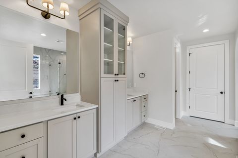 Tiny photo for 82 E 1900 S, Payson, UT 84651 (MLS # 2141919)