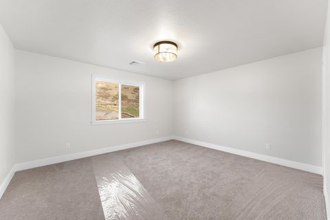 Tiny photo for 82 E 1900 S, Payson, UT 84651 (MLS # 2141919)
