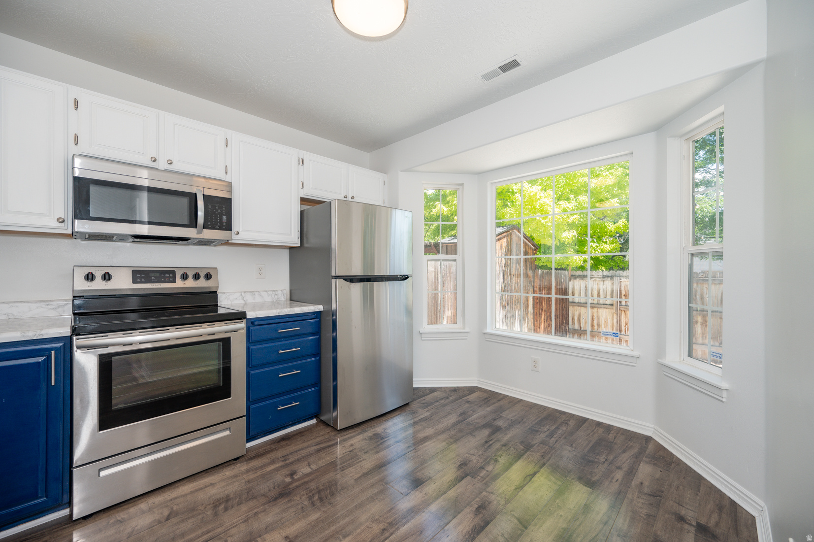 RIDGE - Residential Lease