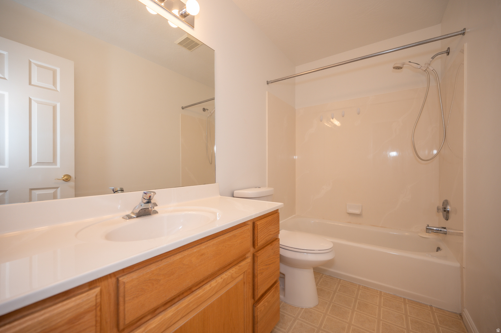 RIDGE - Residential Lease