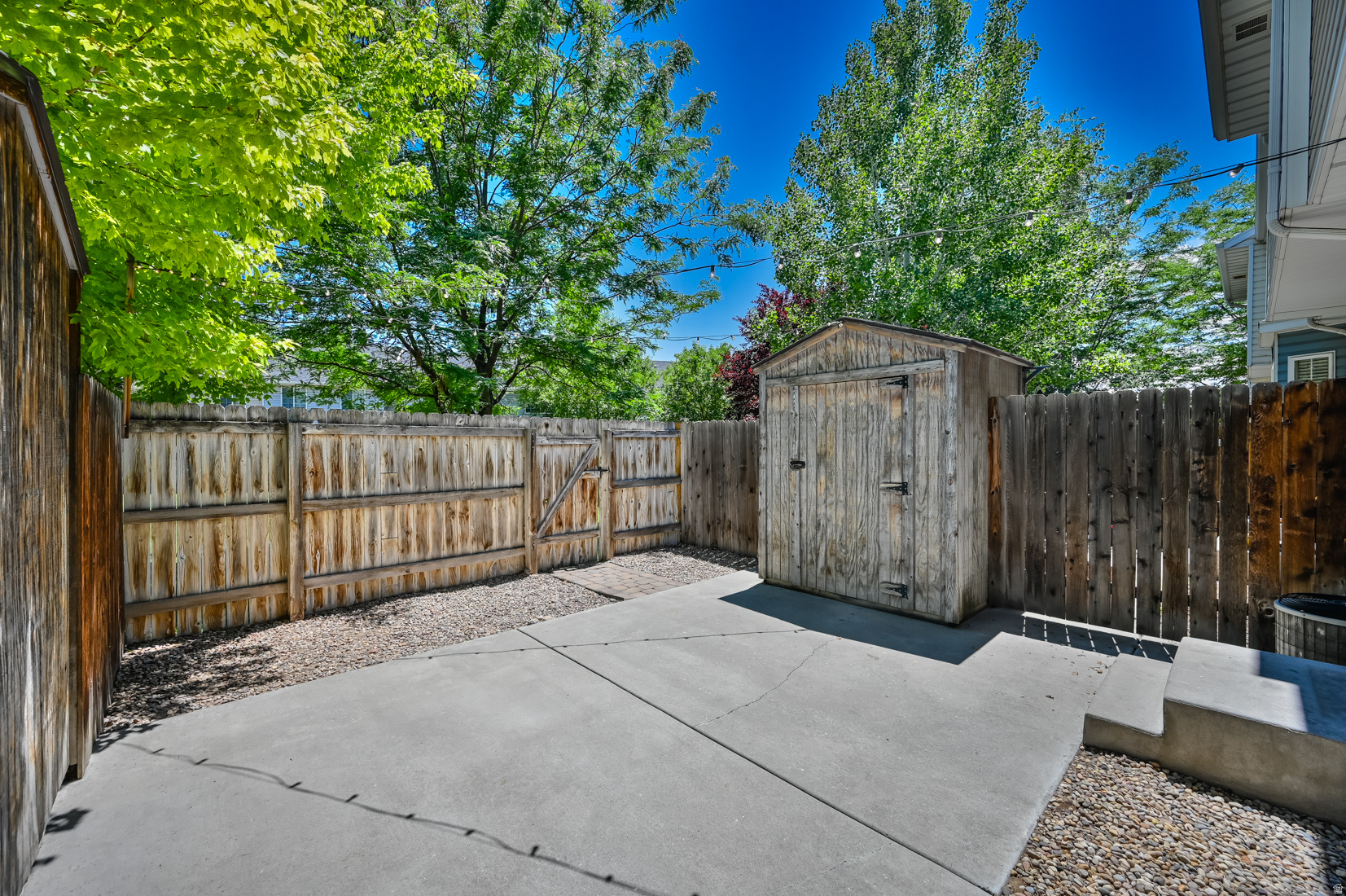 RIDGE - Residential Lease
