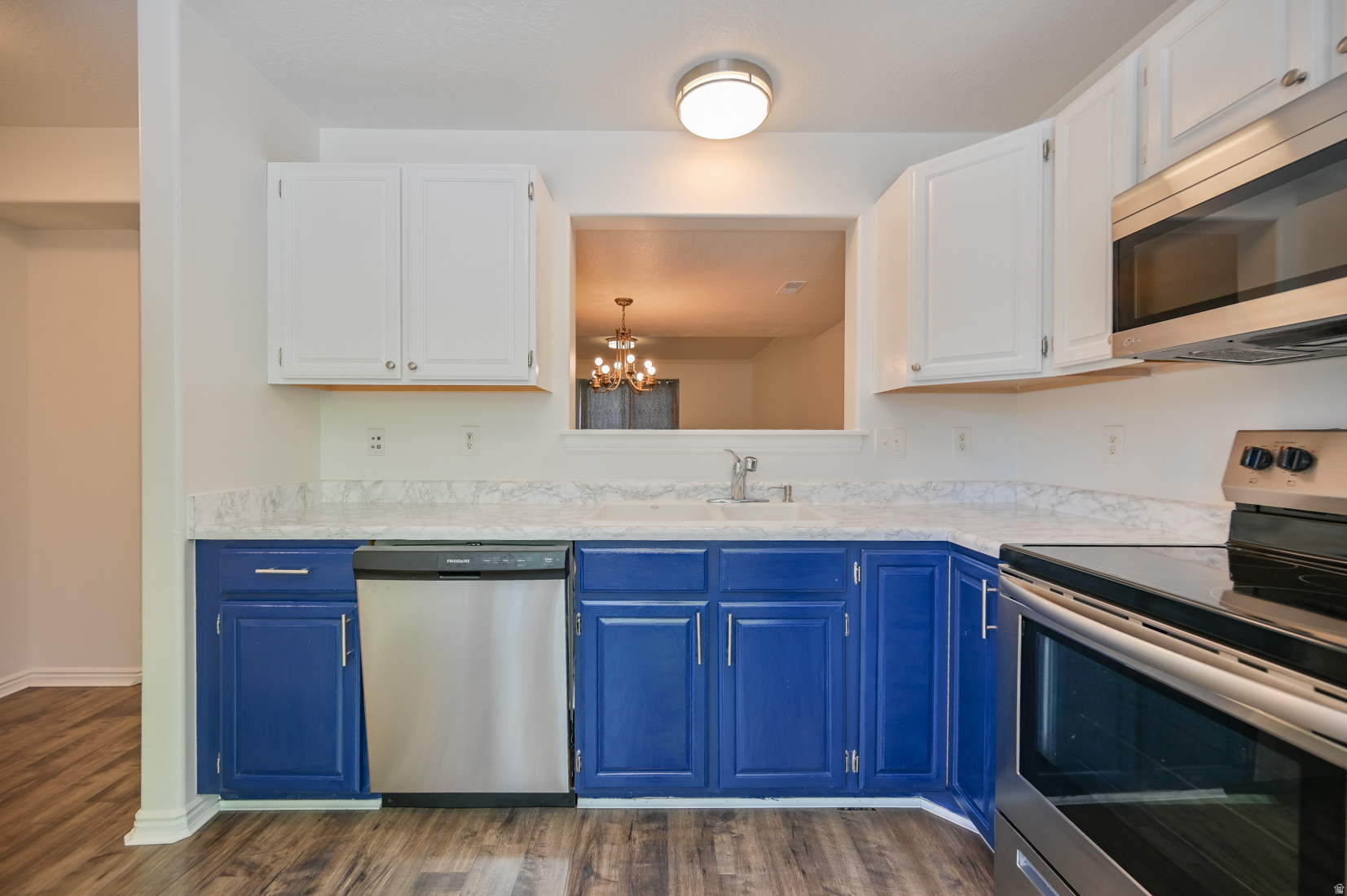 RIDGE - Residential Lease