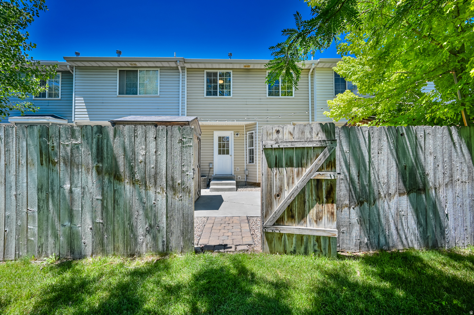 RIDGE - Residential Lease