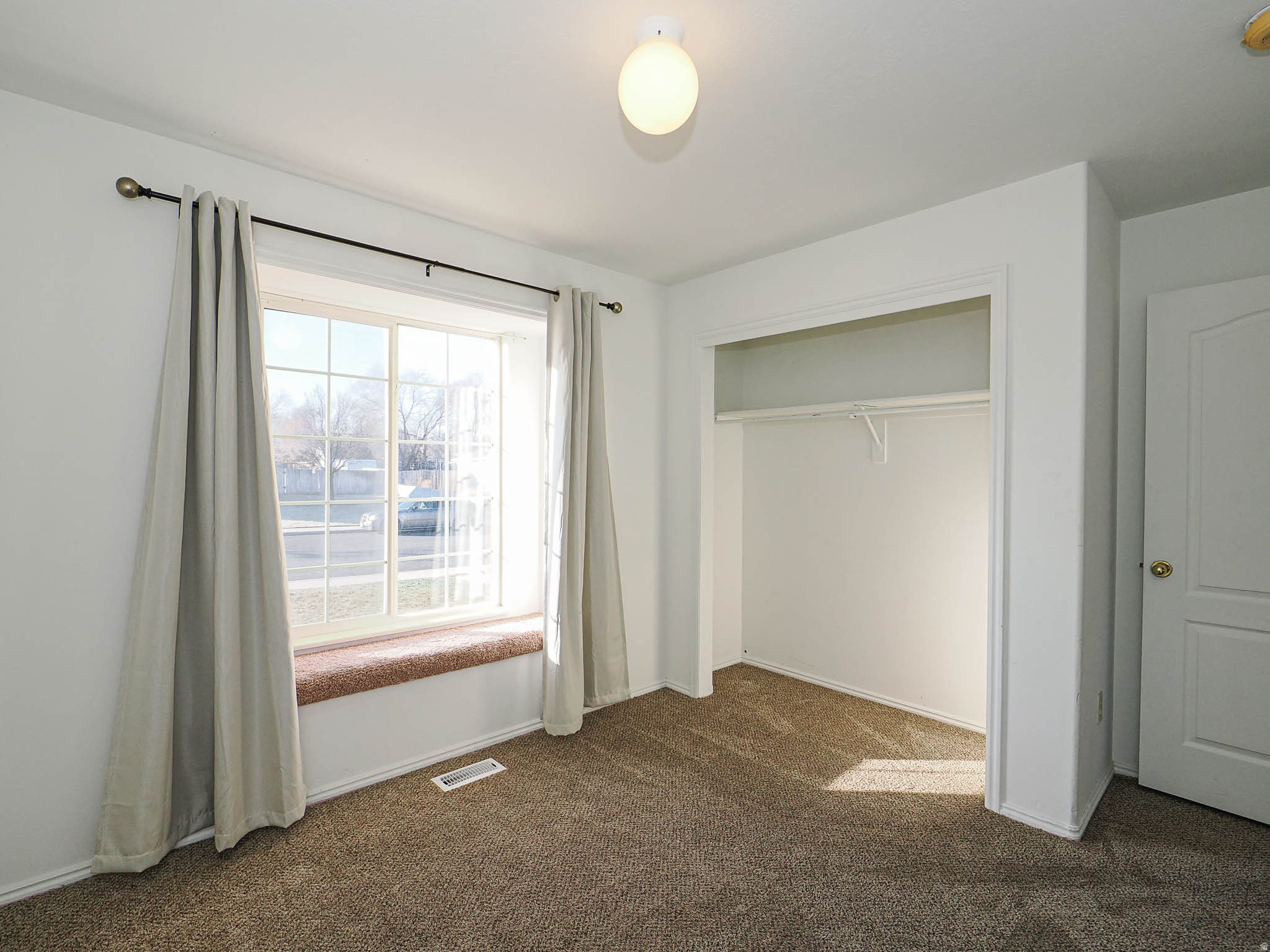 SETTLERS POINT - Residential