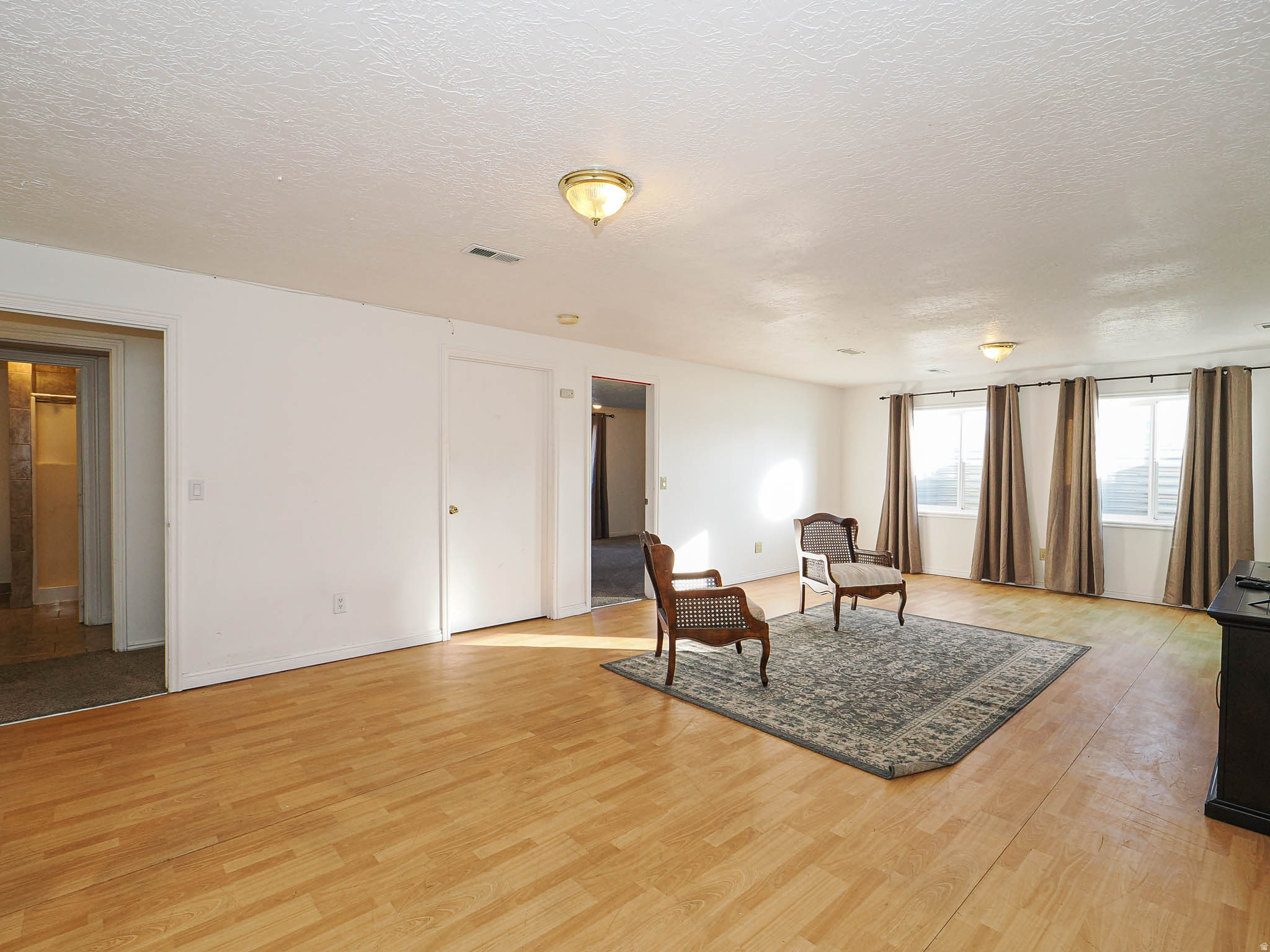 SETTLERS POINT - Residential