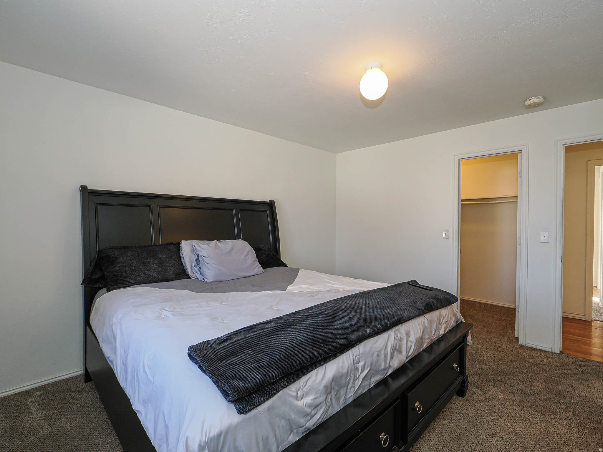 SETTLERS POINT - Residential