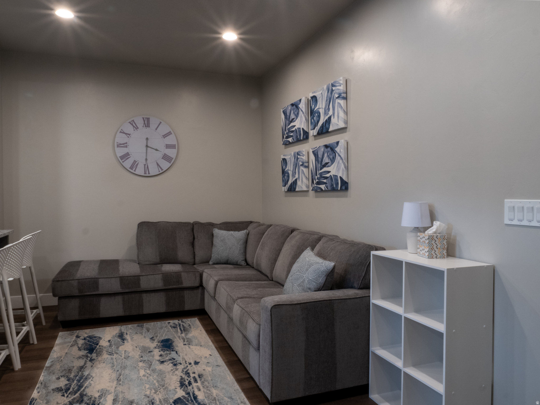 SEASONS - Residential