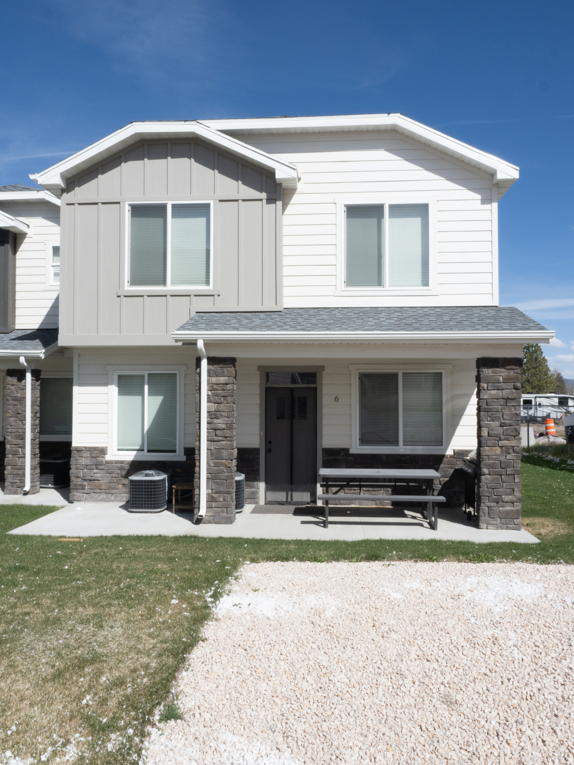 SEASONS - Residential