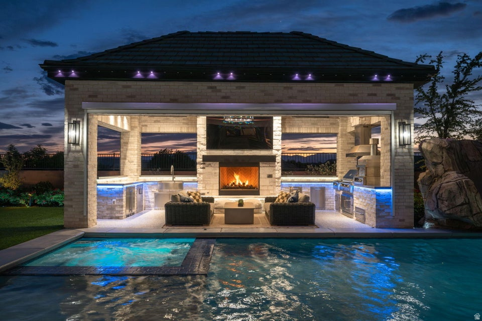 MAPLE ESTATES PH 3 - Residential
