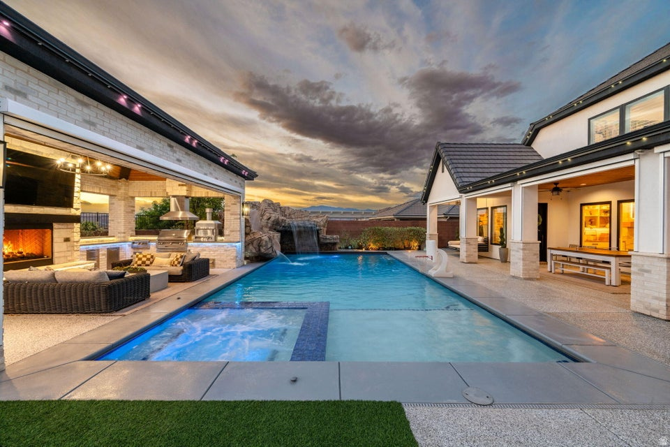 MAPLE ESTATES PH 3 - Residential