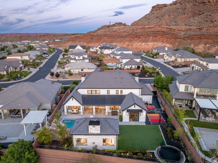 MAPLE ESTATES PH 3 - Residential