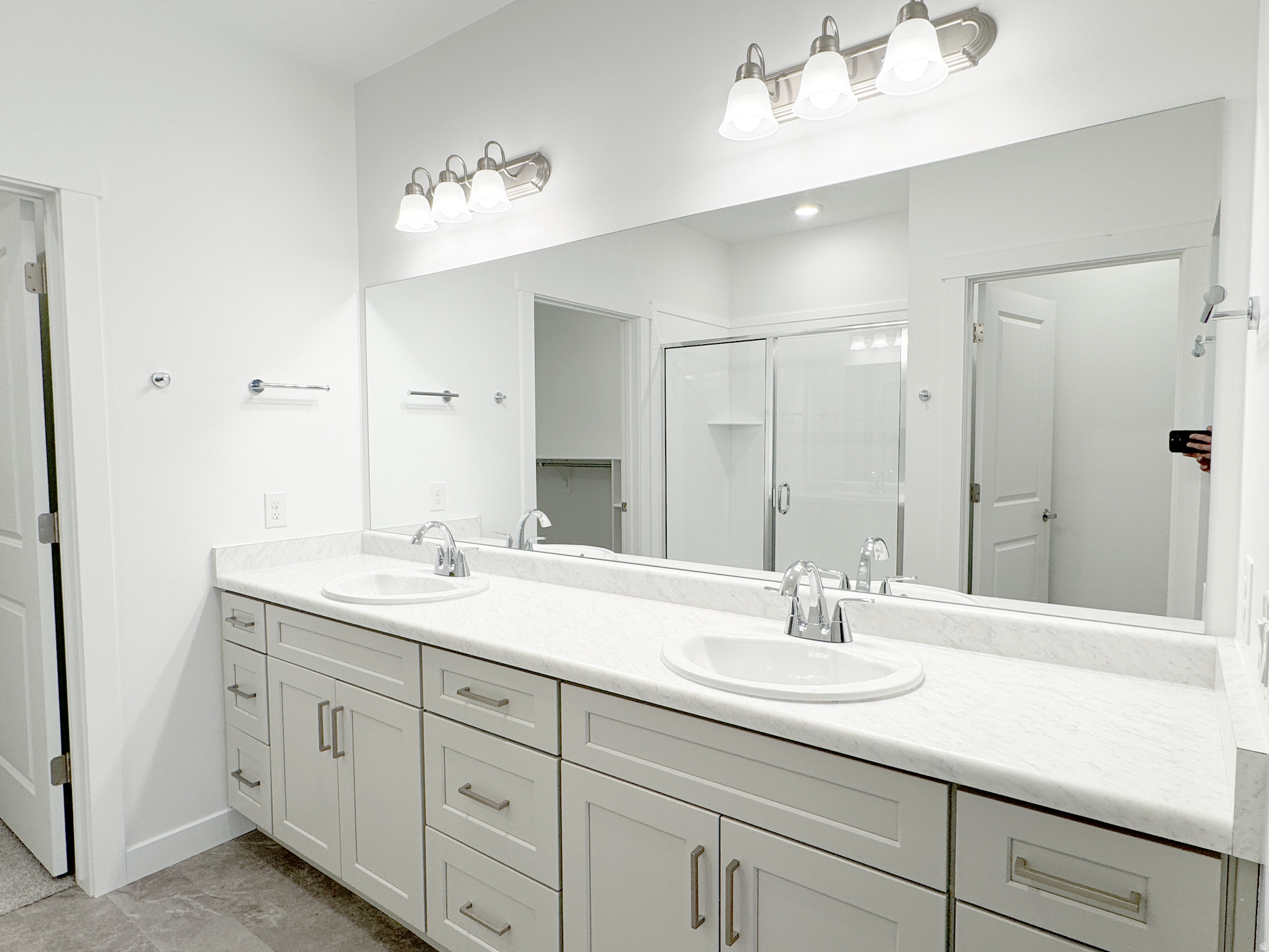 DAYBREAK - Residential