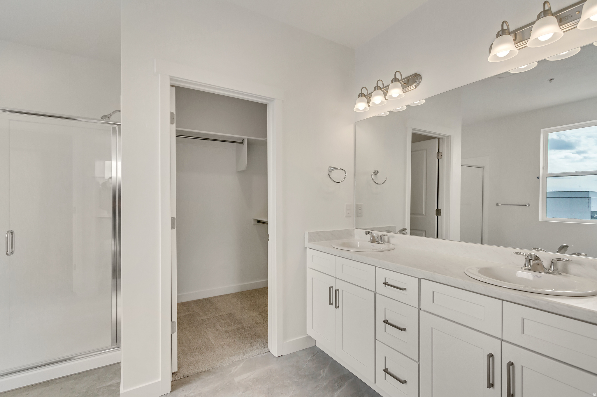 DAYBREAK - Residential