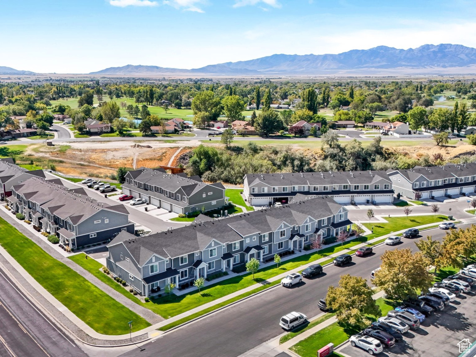 THE PARK TOWNHOMES - Residential