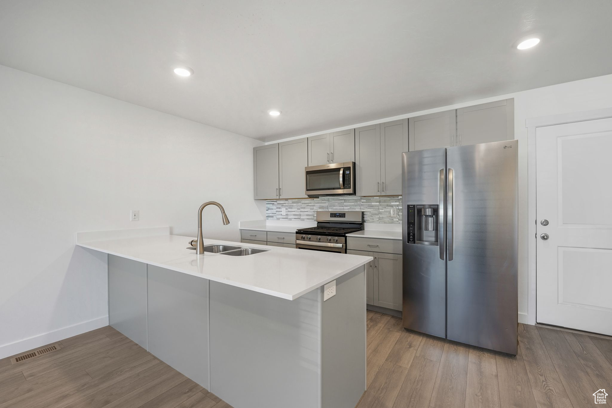 THE PARK TOWNHOMES - Residential