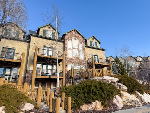 Photo of 5060 E LAKEVIEW DR #1109, Eden, UT 84310 (MLS # 2153302)