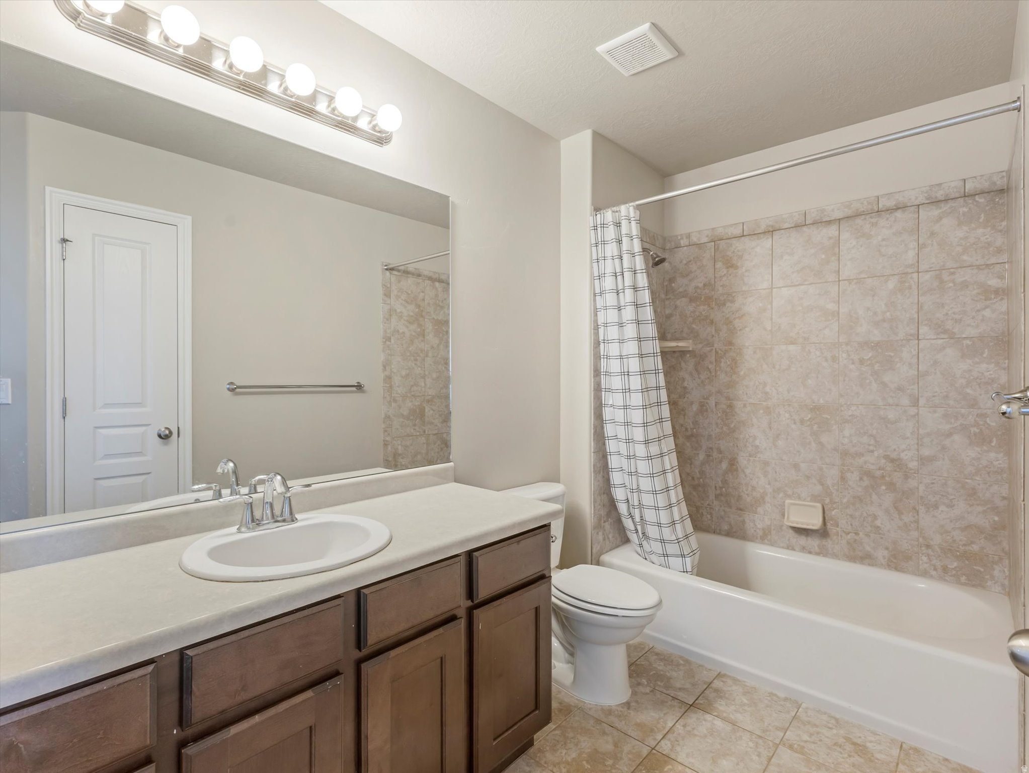 VALLEY FIELDS - Residential