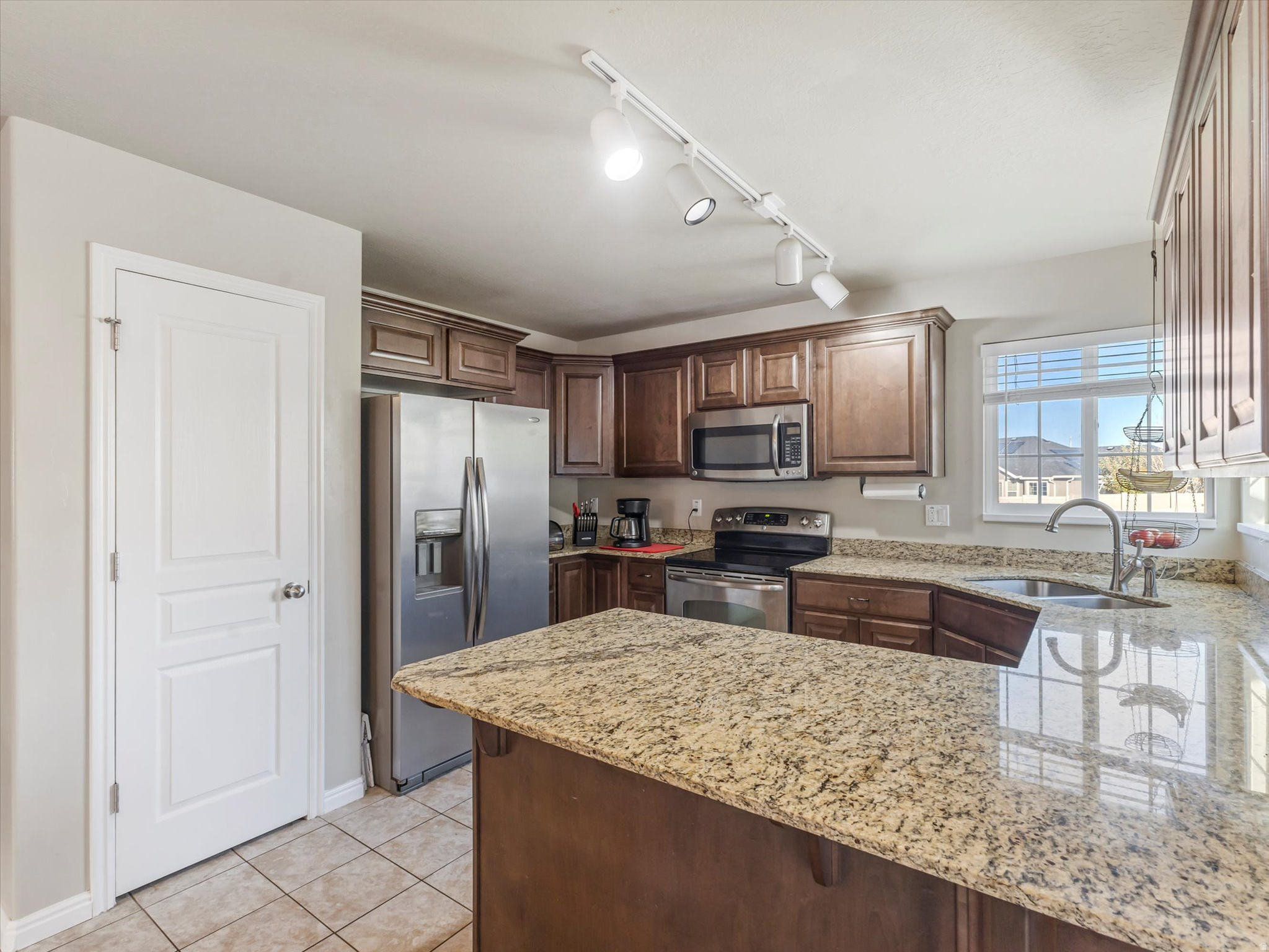 VALLEY FIELDS - Residential