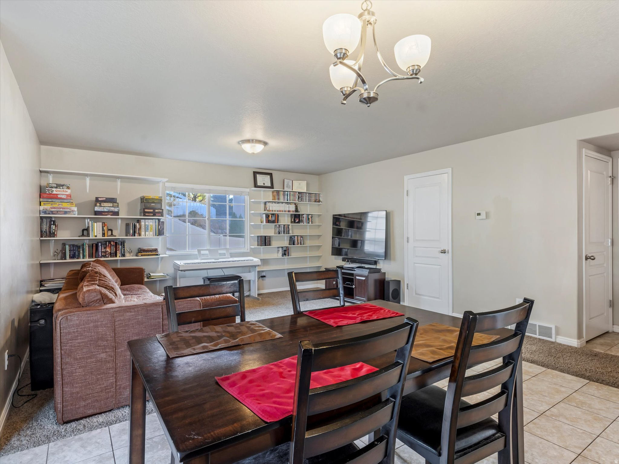 VALLEY FIELDS - Residential