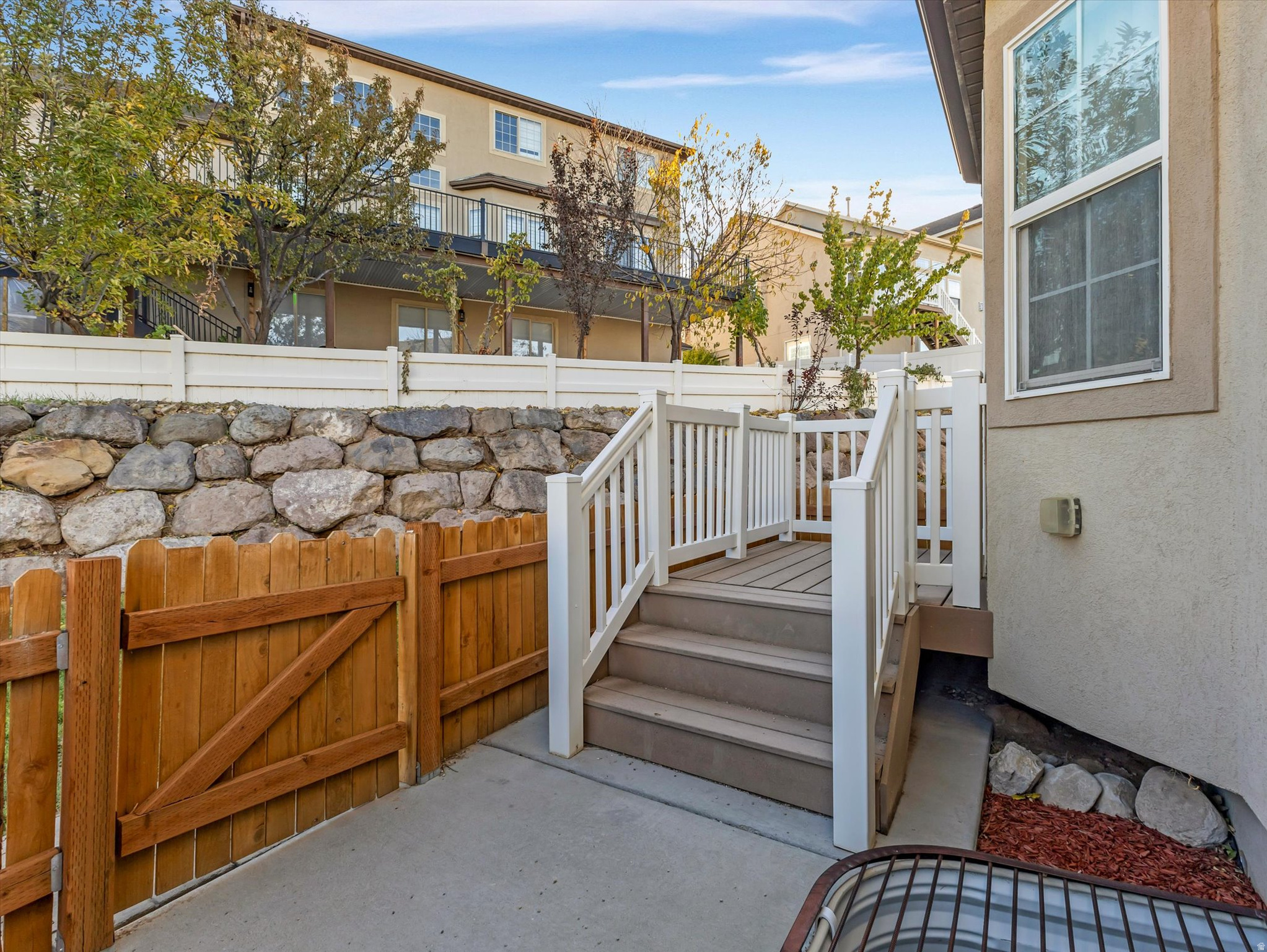 VALLEY FIELDS - Residential