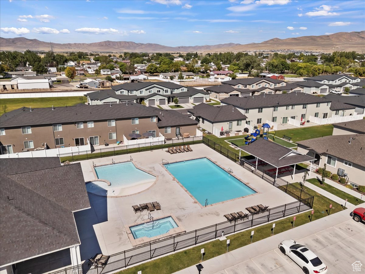 ASPEN RIDGE - Residential