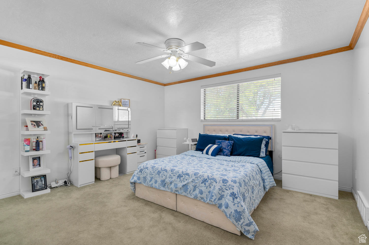 MEADOWS - Residential