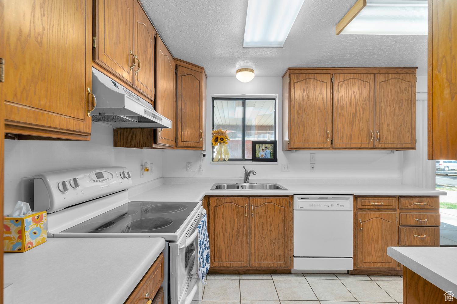 MEADOWS - Residential