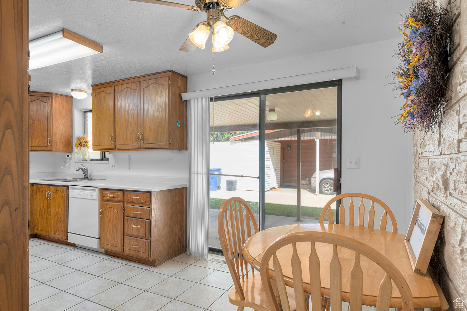 MEADOWS - Residential