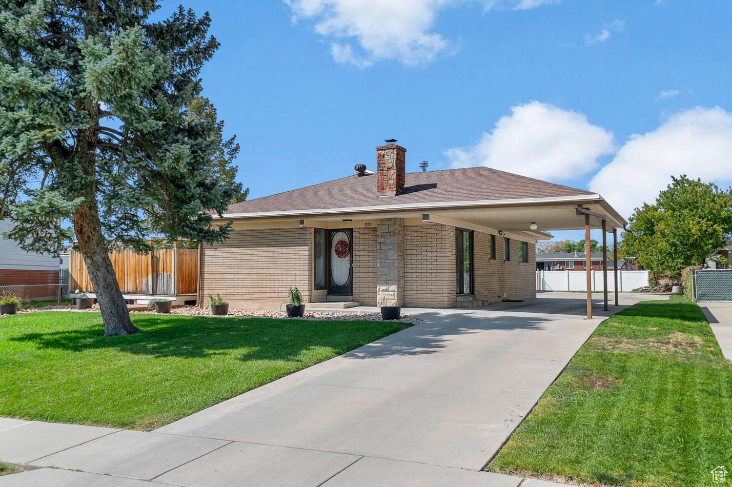 MEADOWS - Residential
